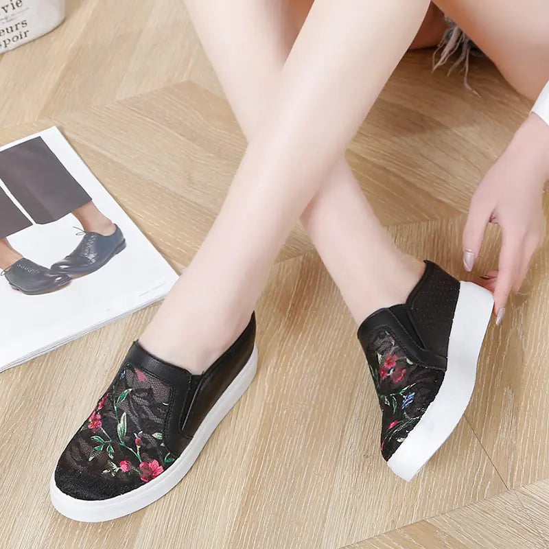 Flat Bottom Breathable Mesh Lazy Sandals